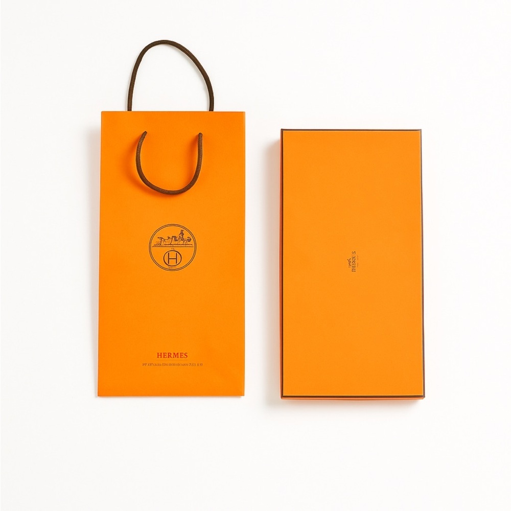 NEW • Hermes • Unisex Shopping Bag, Box, Tissue Paper and Ribbon Orange